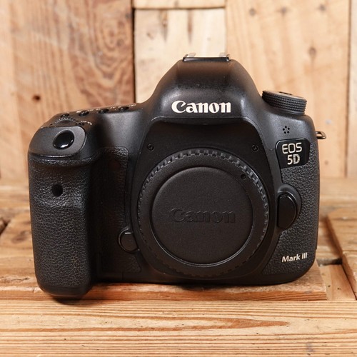 Used canon eos mark iii - canon,