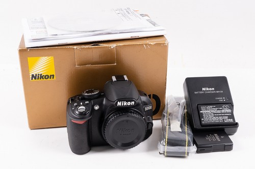 Nikon d3100 2mp digital - nikon, slr
