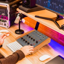 1-8-Channel Mixing Console