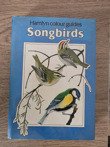 Hamlyn colour guides - ​hamlyn,