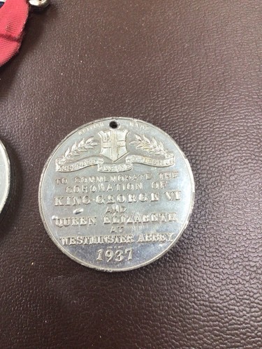 Coronation medal king george - medal,