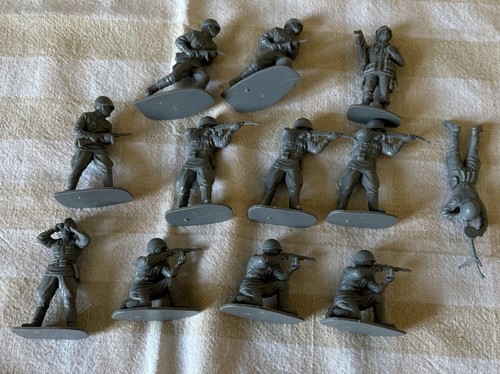 Vintage light grey plastic - vintage,