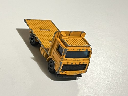 Matchbox volvo truck - matchbox,