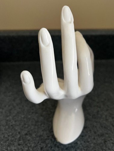 Vtg ceramic white hand - 🤍vtg,