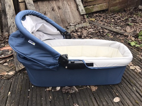Hauck pram with - , mattress