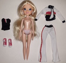 Moxie Girlz Doll - Racer Avery