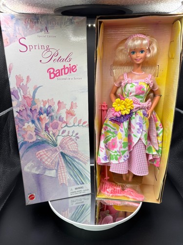 Avon vintage spring - vintage, petals