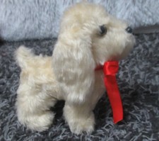 Golden retriever puppy dog