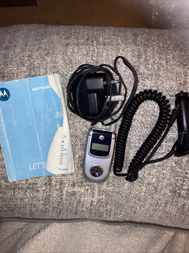 Motorola v220 silver flip - motorola,