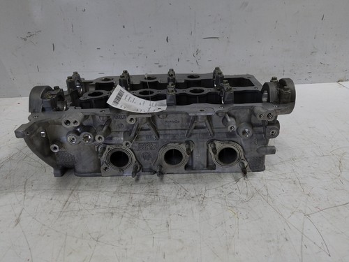 Left cylinder head