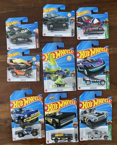 Hot wheels car bundle safari - 9,