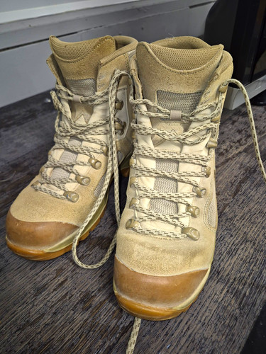 Lowa beige suede hiking - lowa,