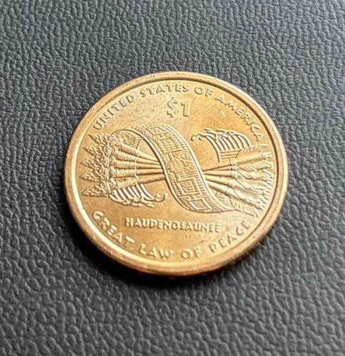 2010 liberty one dollar coin - 2010-d,