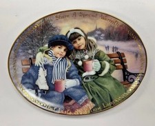 1997 BRADFORD EXCHANGE "Sisters Share a Special Warmth"PLATE/Very Good Condition
