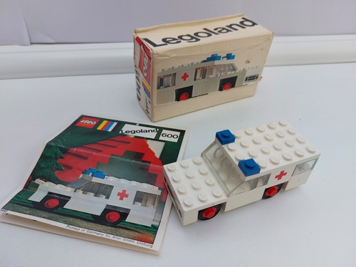 Lego set 600 - 600, ambulance