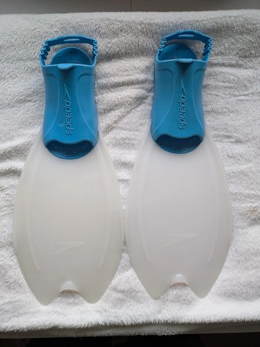 Speedo flippers kids not used - flippers,