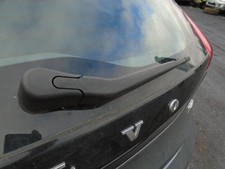 16 VOLVO V40 MK2 2.0 SE REAR SCREEN WIPER ARM 12-19 BREAKING CAR