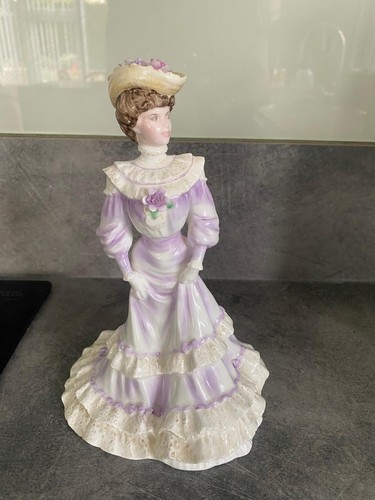 Coalport figurine golden age - coalport,