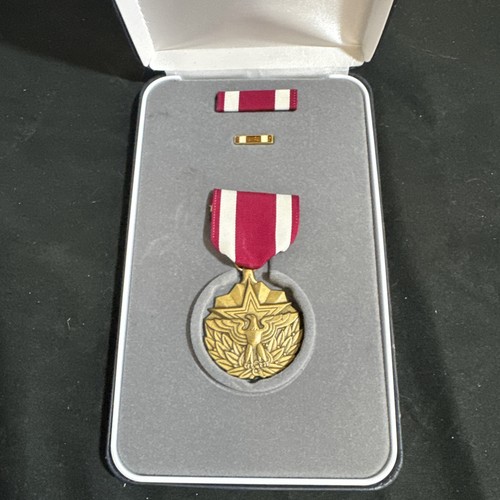 Meritorious service medal - meritorious,