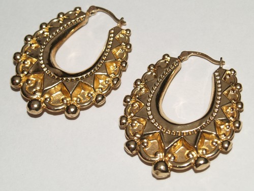 Large 9ct yellow gold - 9ct,