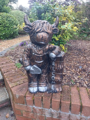 Welcome highland cow statue - cow,