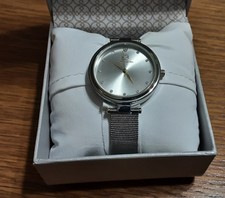 daisy fuentes watch