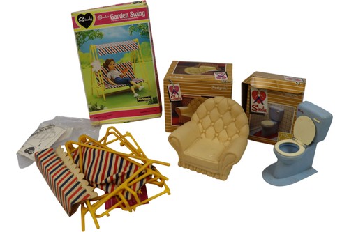 Sindy doll house - doll,