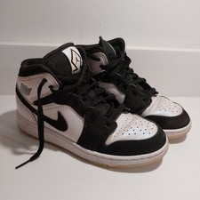 Nike Trainers size 3 UK Nike Air Jordans 1 Mid Diamond Sneakers White & Black