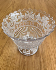 ANTIQUE QUEEN VICTORIA GOLDEN