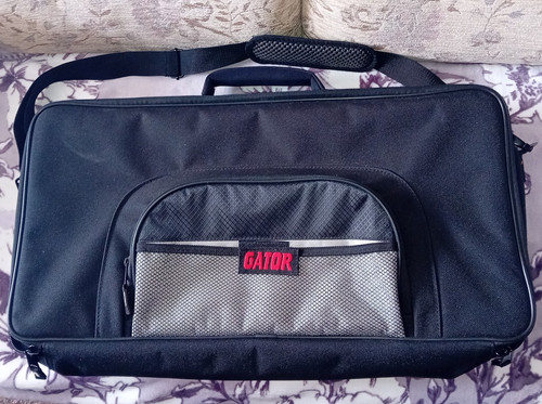 Gator small keyboard case - small,