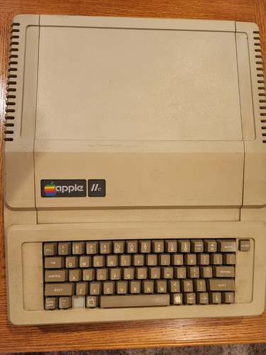 Apple iie 2e model a2s2064 - iie,