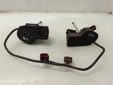 Volvo 850 1996 headlight wiper