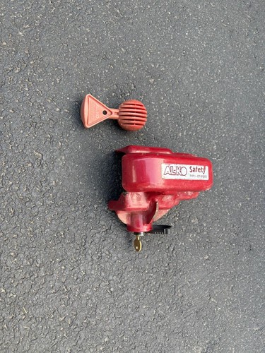 Hitch lock caravan - hitch, lock.