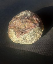 ROUGH GARNET MINERAL SPECIMEN    1.2Kg    FREE UK P&P