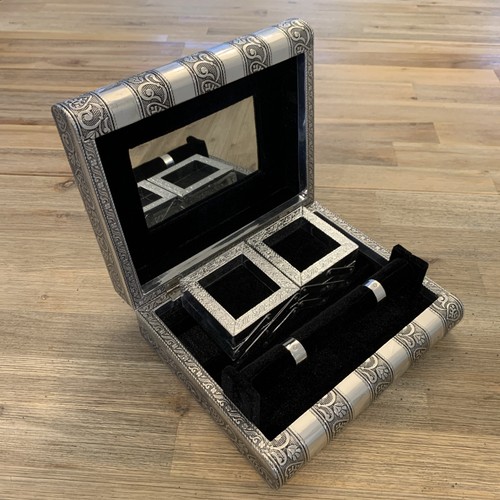 Jewellery box silver - -, hand
