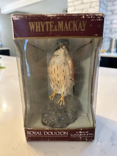 Whyte and mackay whisky - whyte,