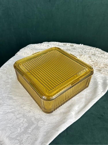 Vintage large amber ribbed - large,