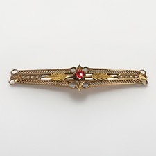 Edwardian Antique 1910 10K Yellow Gold Bar Pin with Prong Set Ruby and Pearls 3g