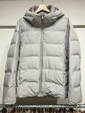 Uniqlo Seamless Down Parka 3D
