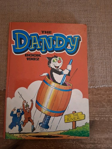 The dandy book - book, 1982