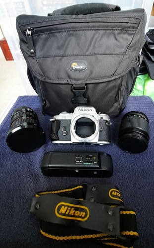 Nikon 35mm slr camera - fg,