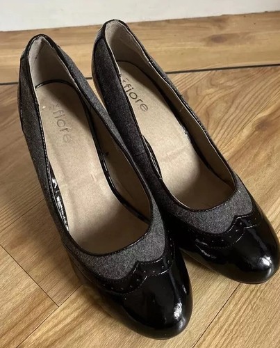 Grey and black - black, court