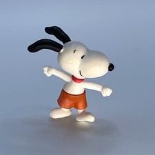Cute Snoopy Mini Figure Cake