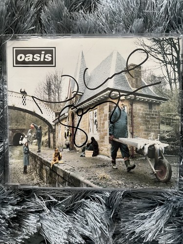 Signed oasis some might - oasis, cd