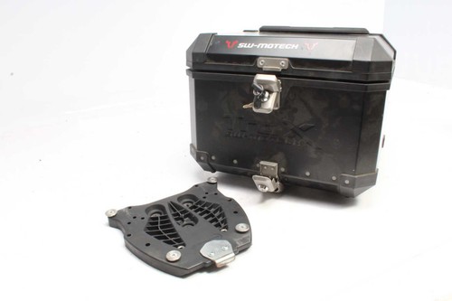 Suitcase luggage rear top