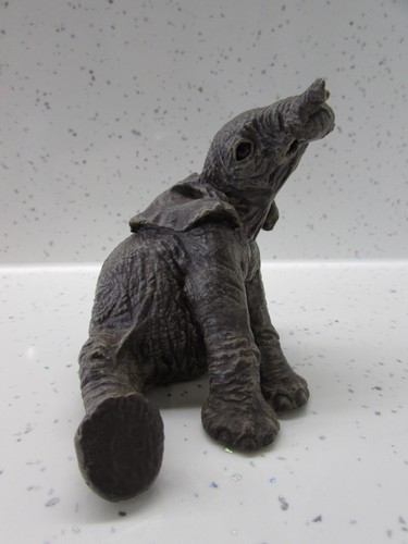 The herd elephant ornament - herd,