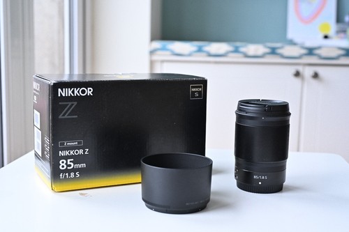Nikon nikkor 85mm s - z,