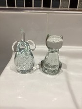 2 glass Paperweights Elephant