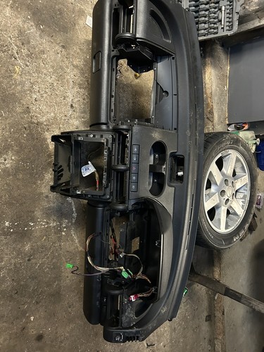 Land rover freelander - land,