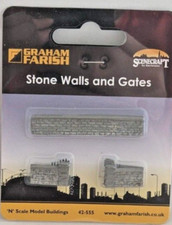 N Gauge Graham Farish Scenecraft Building - Stone Walls and Gates (42-555)